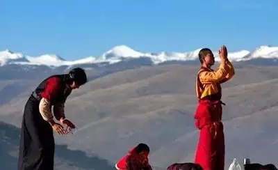 文化-大师们的另类长寿灌顶 文化-大师们的另类长寿灌顶