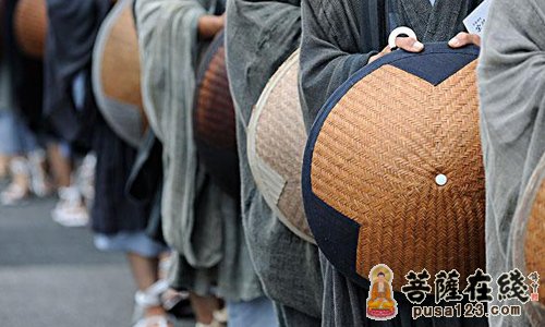爱是一种喜悦的关怀与无求的付出 爱是一种喜悦的关怀与无求的付出
