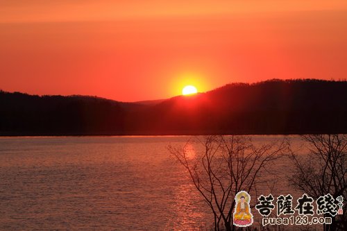 佛教-为富不仁的果报 佛教-为富不仁的果报
