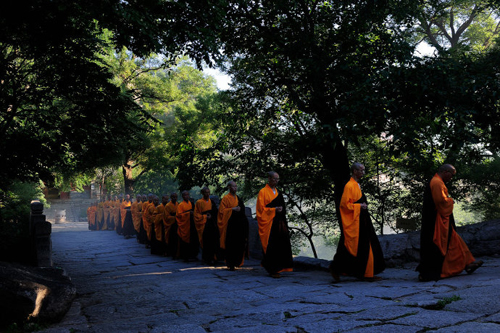 龙泉寺-龙泉寺写程序的IT精英们 龙泉寺-龙泉寺写程序的IT精英们