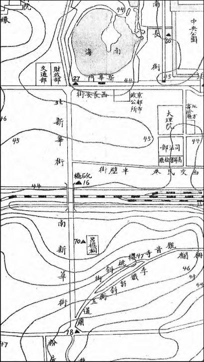 北京城-新华街：民国北京城改造个案述评